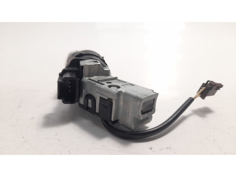 Recambio de conmutador de arranque para peugeot 208 1.4 hdi fap referencia OEM IAM 9673257480 36454600 