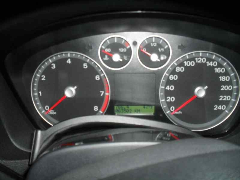 ford focus berlina (cap) del año 2004