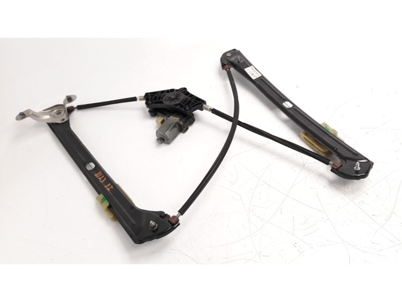 Recambio de elevalunas delantero izquierdo para volkswagen golf vii lim. (bq1) 1.0 tsi referencia OEM IAM 5G4837461H 106236216 