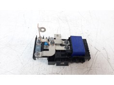 CAJA RELES / FUSIBLES A2465401350 