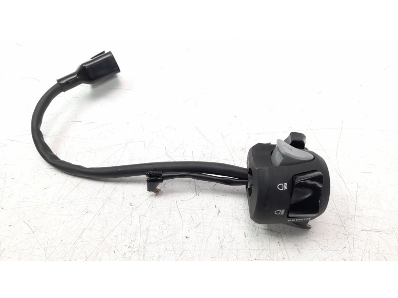 Recambio de piña luces izquierda para honda cb 125 f referencia OEM IAM 35200K98E02  