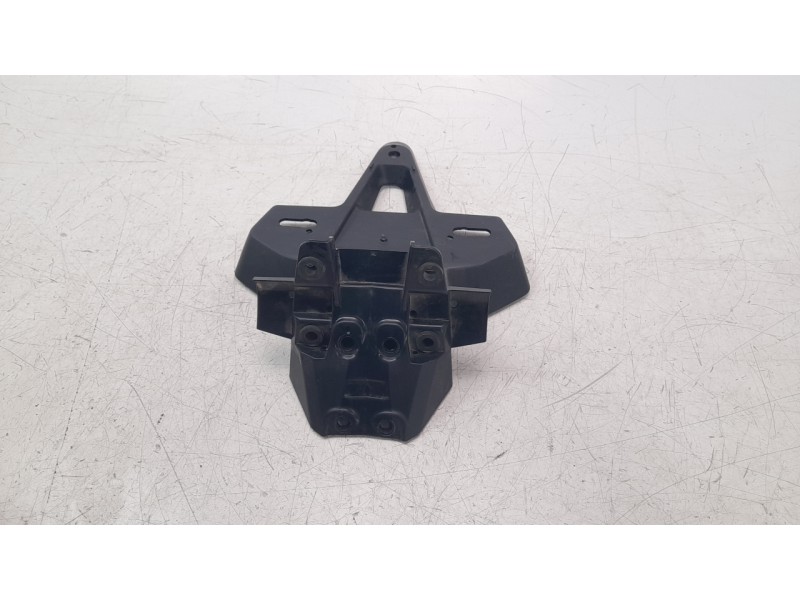Recambio de portamatriculas para honda cb 125 f referencia OEM IAM 80112K94T00  