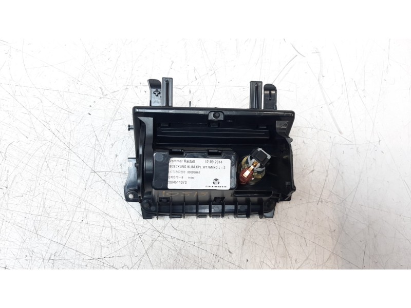 Recambio de cenicero para mercedes-benz clase gla (w156) gla 200 cdi (156.908) referencia OEM IAM A1768100179  