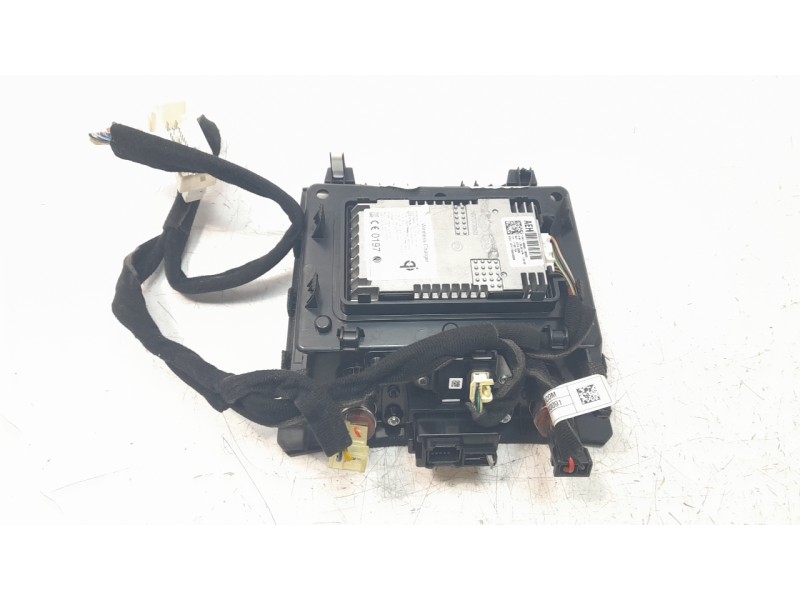Recambio de modulo electronico para hyundai ioniq referencia OEM IAM 95560G2000  