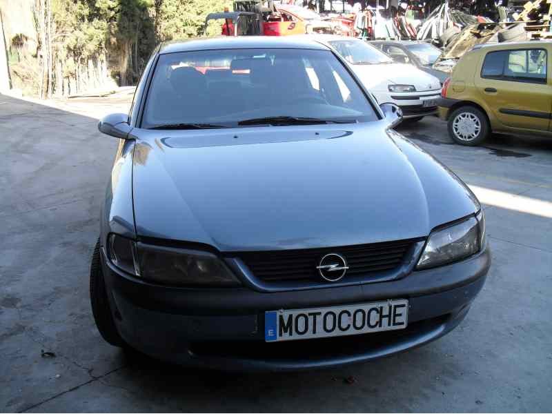 opel vectra b berlina del año 1995