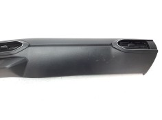 Recambio de moldura para dacia sandero referencia OEM IAM 683102674R   2