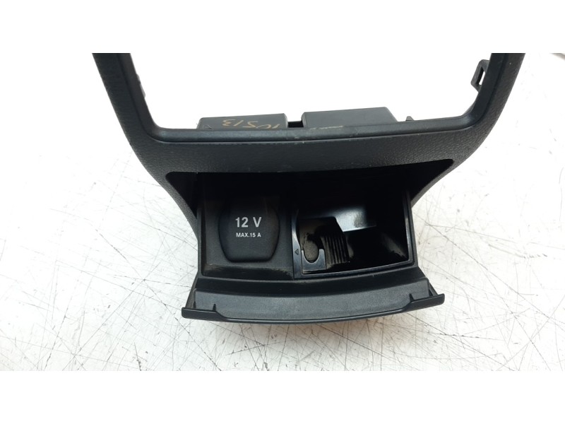 Recambio de cenicero para mercedes-benz clase gla (w156) gla 200 cdi (156.908) referencia OEM IAM A1766801050  
