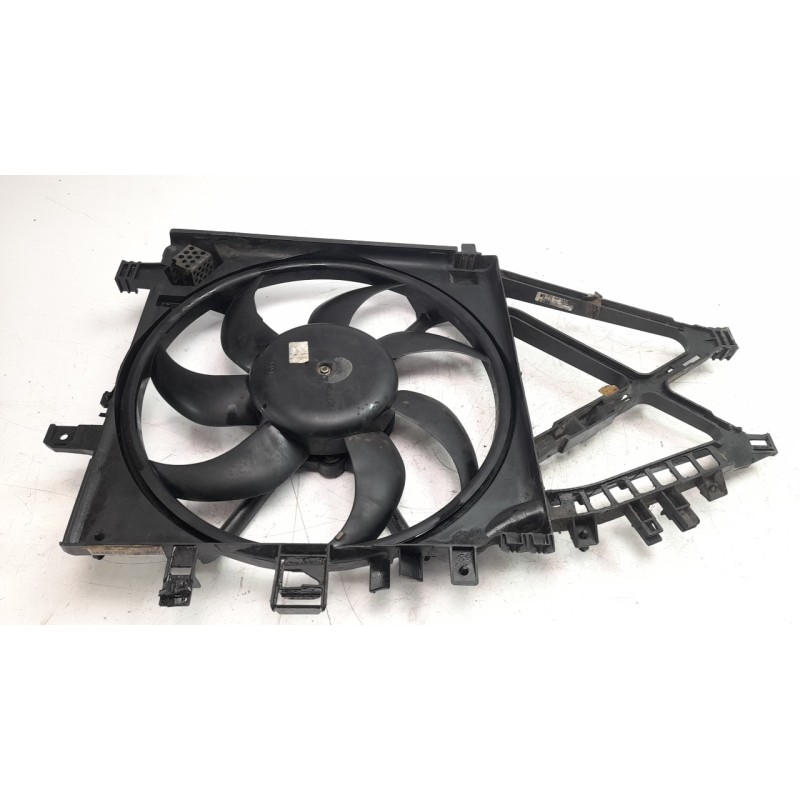 Recambio de electroventilador para opel corsa c 1.7 16v di cat (y 17 dtl / lk8) referencia OEM IAM 24445157  