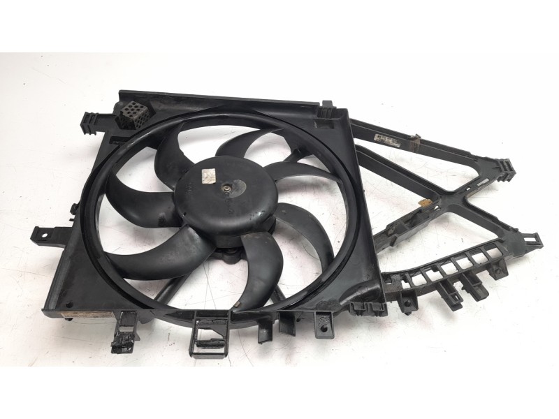 Recambio de electroventilador para opel corsa c 1.7 16v di cat (y 17 dtl / lk8) referencia OEM IAM 24445157  