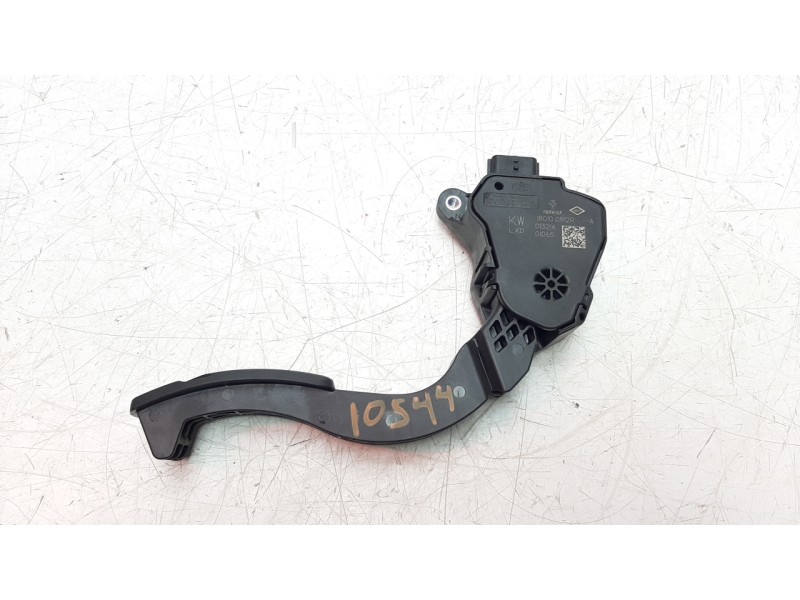 Recambio de potenciometro pedal para dacia sandero referencia OEM IAM 180100912R  