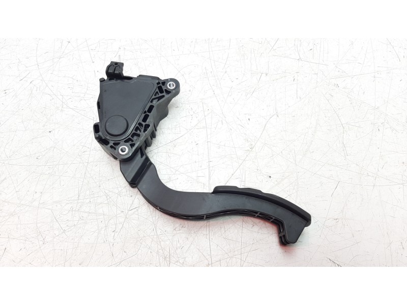 Recambio de potenciometro pedal para dacia sandero referencia OEM IAM 180100912R  