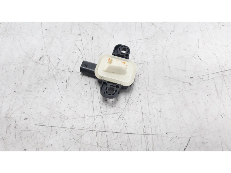 Recambio de sensor para mercedes-benz clase a (w176) 2.1 cdi cat referencia OEM IAM A1668210351  