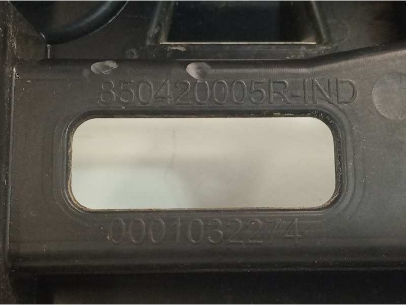 Recambio de molduras traseras para renault megane iii coupe dynamique referencia OEM IAM 850420005R 0001032274 