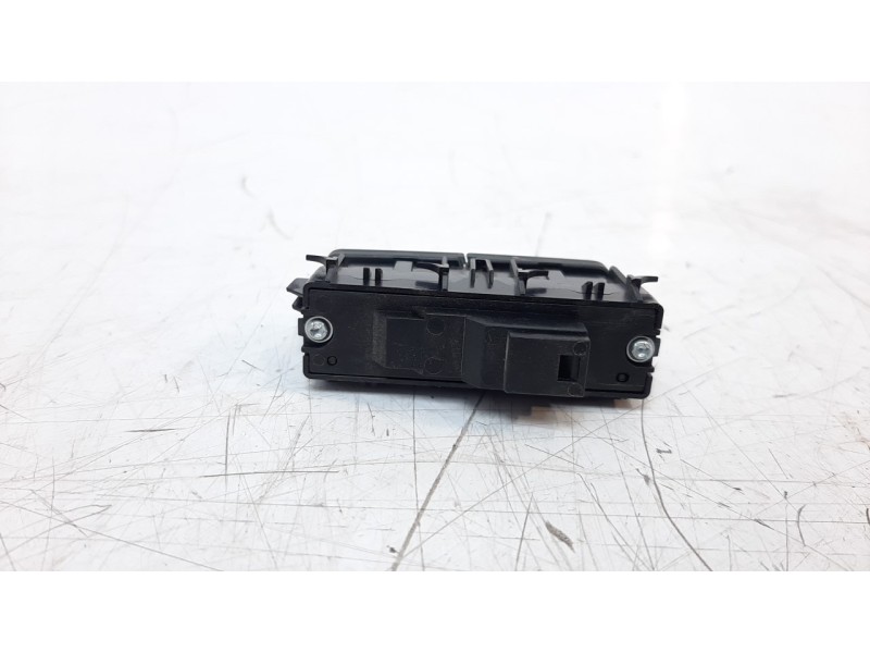 Recambio de interruptor para mercedes-benz clase gla (w156) gla 200 cdi (156.908) referencia OEM IAM A2049058402  