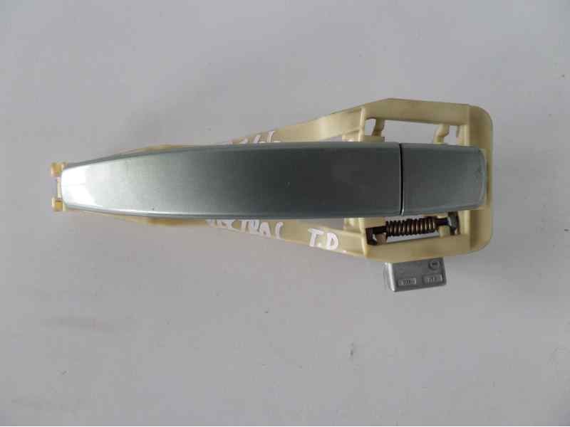 Recambio de maneta exterior trasera derecha para opel vectra c berlina 1.9 cdti referencia OEM IAM   