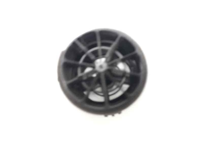 Recambio de rejilla aireadora para toyota yaris hybrid active referencia OEM IAM 5556862280  