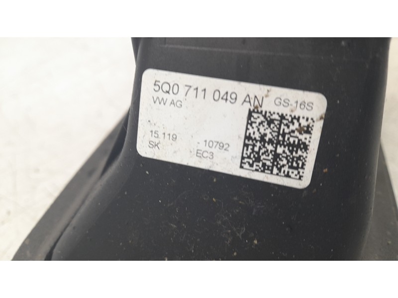 Recambio de palanca cambio para seat leon (5f1) style referencia OEM IAM 5Q0711049AN  