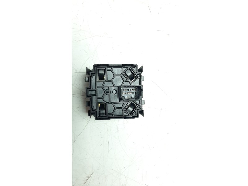 Recambio de interruptor para dacia sandero referencia OEM IAM 251902972R  