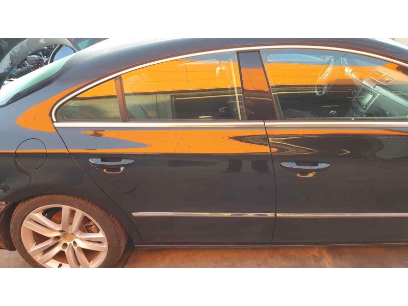 Recambio de puerta trasera derecha para volkswagen cc (358) 2.0 tdi referencia OEM IAM 3C8833056E  