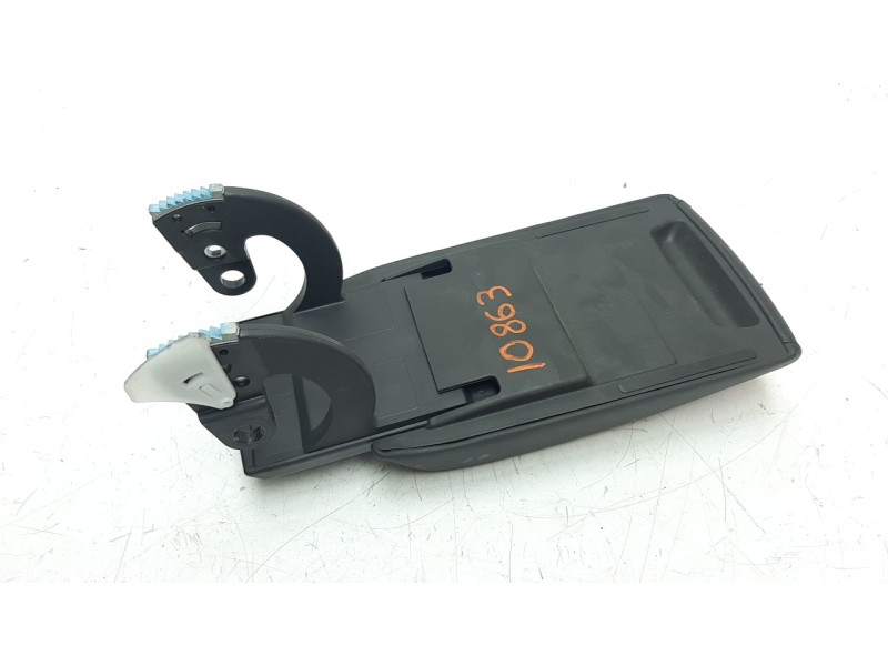 Recambio de apoyabrazos central para seat leon st (5f8) 2.0 tdi referencia OEM IAM 5F0864207C  