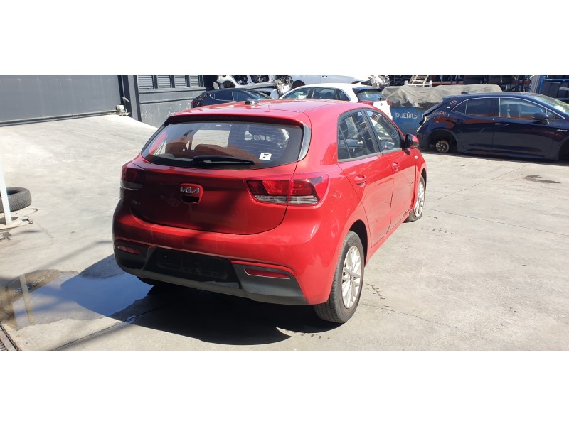 kia rio (yb) del año 2021