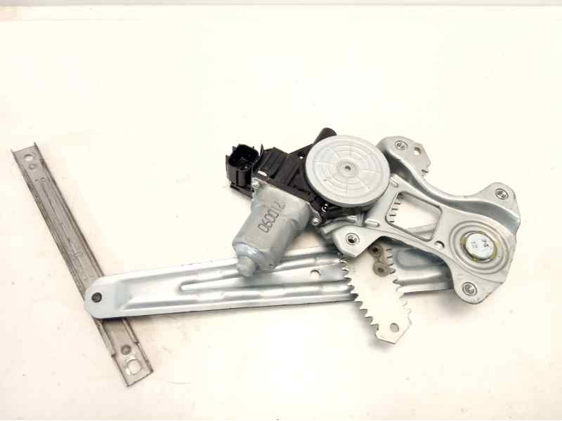 Recambio de elevalunas trasero derecho para nissan juke (f15) acenta referencia OEM IAM 827201U600 106802017 111774