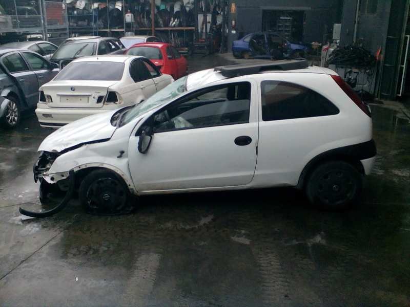opel corsa c del año 2003