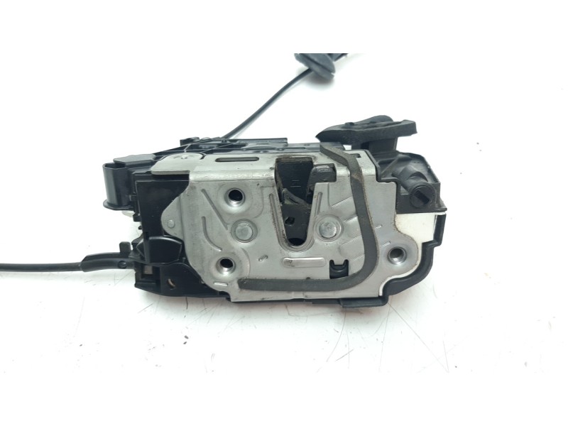 Recambio de cerradura puerta delantera derecha para seat leon st (5f8) 2.0 tdi referencia OEM IAM 5K1837016J  EZCVW085