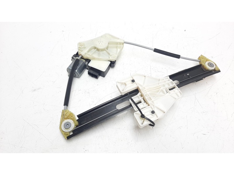 Recambio de elevalunas trasero derecho para seat leon st (5f8) 2.0 tdi referencia OEM IAM 5F9839462C  