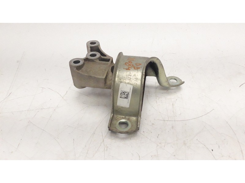Recambio de soporte motor derecho para fiat nuova 500 (150) 1.2 cat referencia OEM IAM 005179271600C  