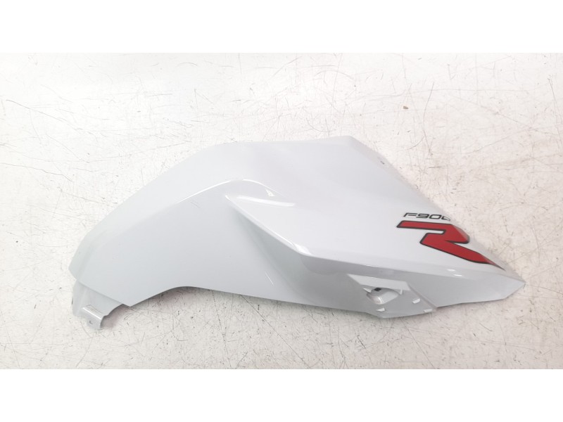 Recambio de moldura para bmw f 900 r referencia OEM IAM 46639444548  