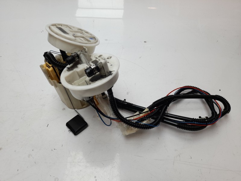 Recambio de bomba combustible para mercedes-benz clase clc (cl203) clc 220 cdi (la) (203.708) referencia OEM IAM A2034707304  
