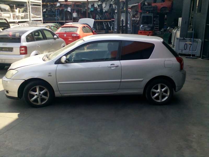 toyota corolla (e12) del año 2002