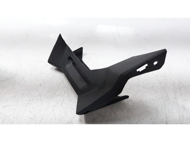 Recambio de moldura para bmw f 900 r referencia OEM IAM 77319445107  