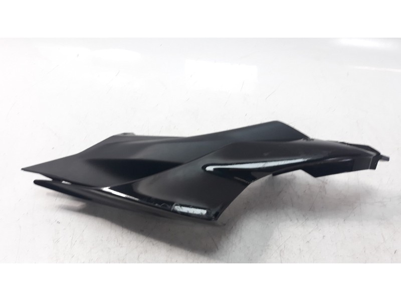 Recambio de moldura para yamaha yzf-r6 referencia OEM IAM BEB217110033  