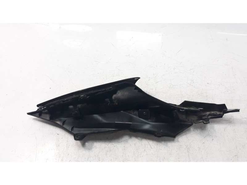 Recambio de moldura para yamaha yzf-r6 referencia OEM IAM BEB217110033  