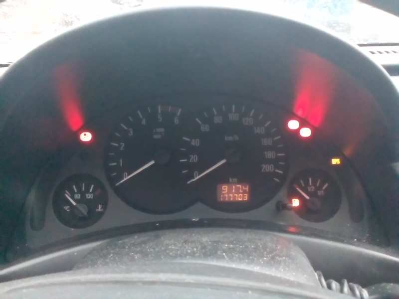 opel corsa c del año 2003