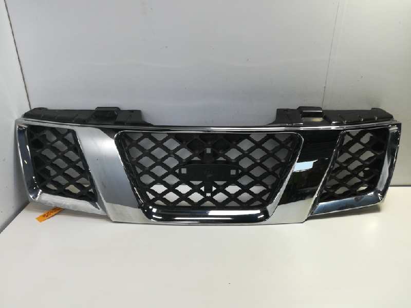 Recambio de rejilla delantera para nissan pathfinder (r51) 2.5 dci platinum referencia OEM IAM 62310EB400 108804505 DS8142011