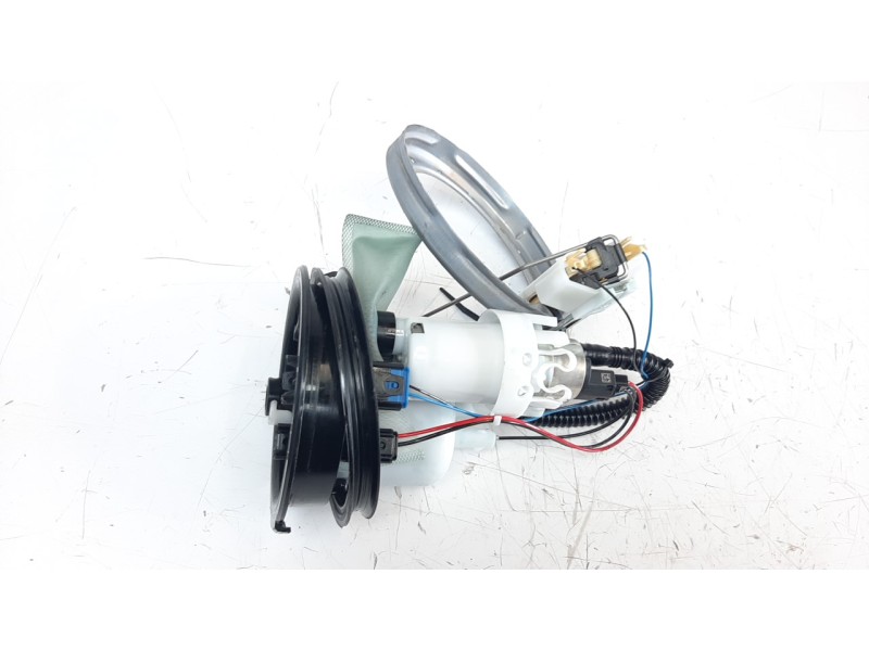 Recambio de bomba combustible para bmw f 900 r referencia OEM IAM 16149829183  