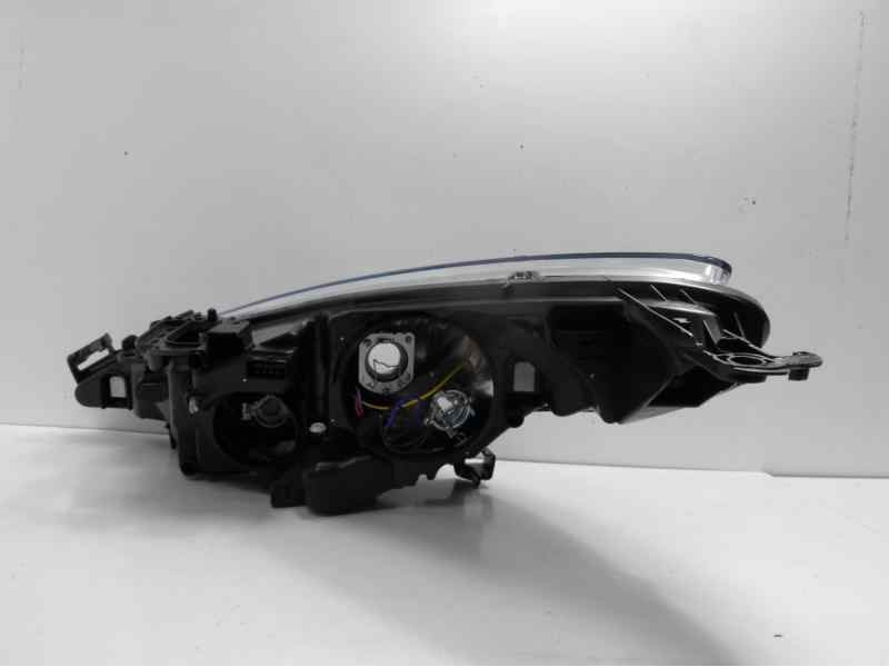 Recambio de faro derecho para peugeot 207 referencia OEM IAM 620696 10117341001 PG3204913