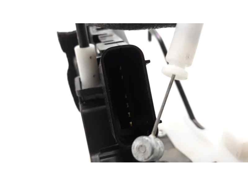 Recambio de cerradura puerta delantera izquierda para hyundai i20 1.2 16v cat referencia OEM IAM 81310C8020  