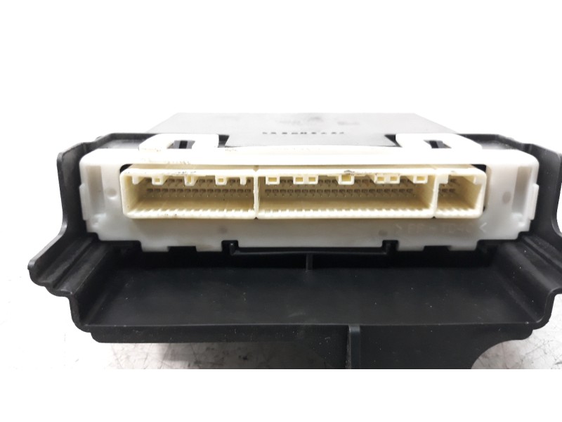 Recambio de modulo electronico para lexus nx 2.5 16v cat (híbrido) referencia OEM IAM 8865078160  