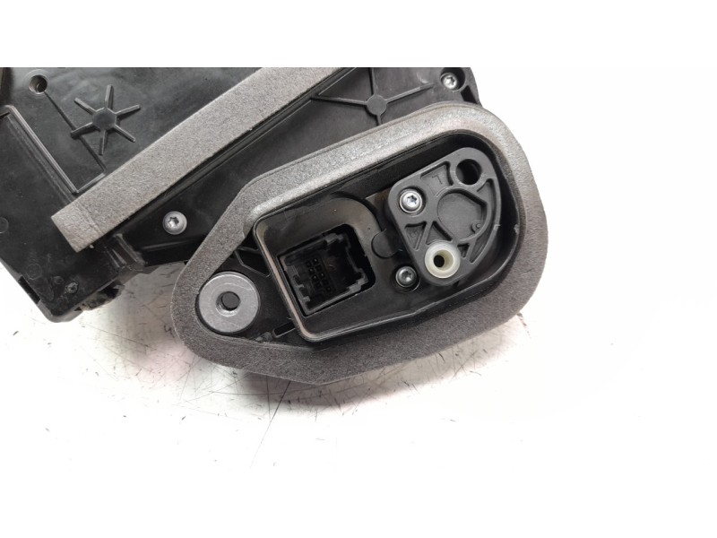 Recambio de cerradura puerta trasera izquierda para opel astra k lim. 5türig dynamic referencia OEM IAM 13533664  