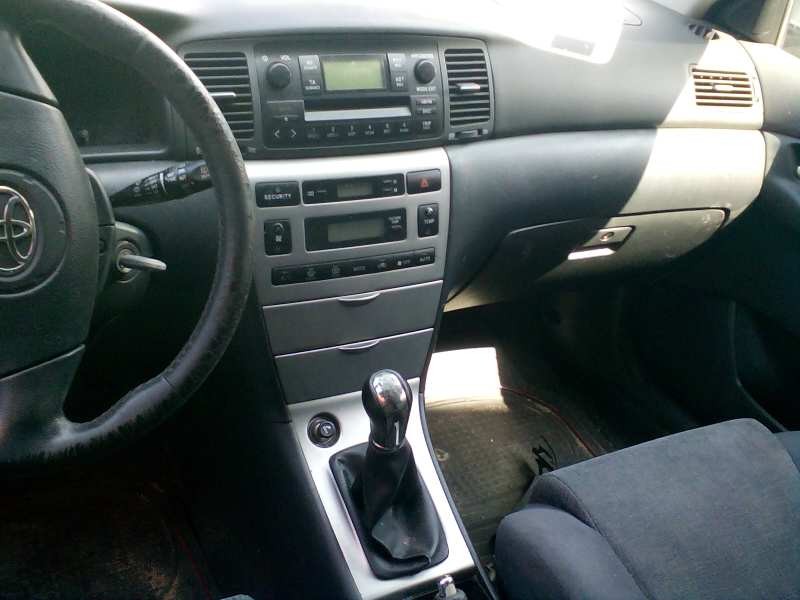 toyota corolla (e12) del año 2002