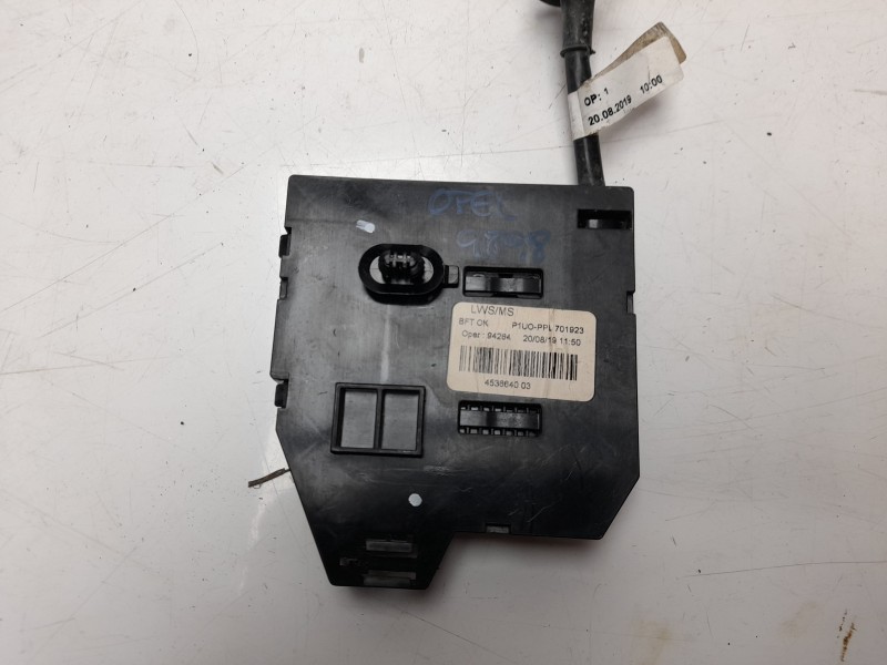 Recambio de caja reles / fusibles para opel grandland x 1.2 referencia OEM IAM 94264  