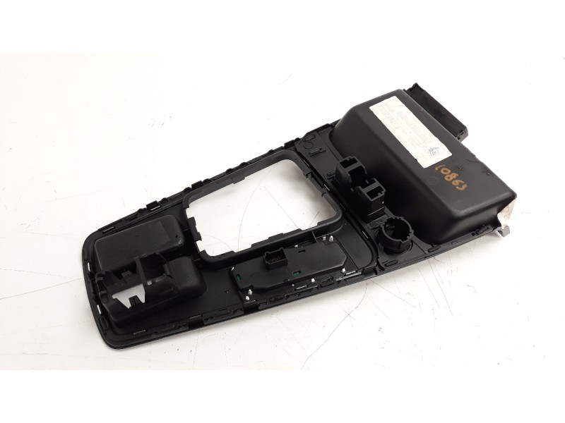 Recambio de moldura para seat leon st (5f8) 2.0 tdi referencia OEM IAM 5F1863283BB  