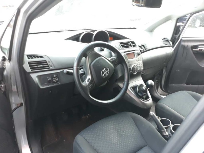 toyota verso del año 2009