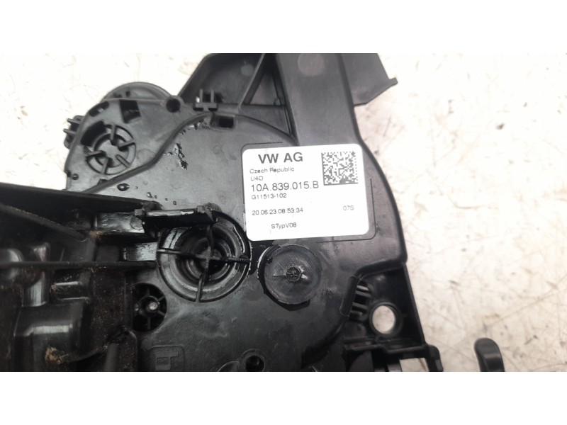 Recambio de cerradura puerta trasera izquierda para volkswagen polo vi (ae1) basis referencia OEM IAM 10A839015B  