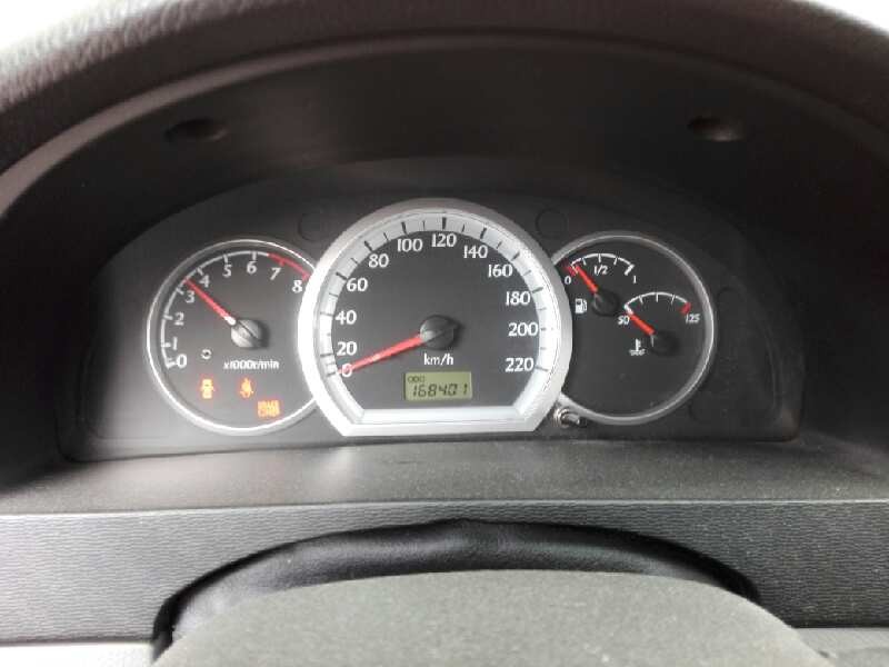 daewoo nubira berlina del año 2004