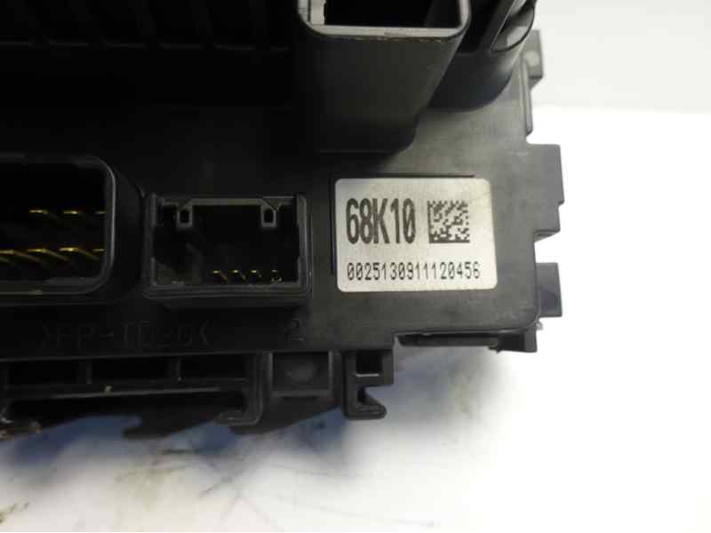 Recambio de caja reles / fusibles para nissan pixo (uao) acenta referencia OEM IAM 68K10  